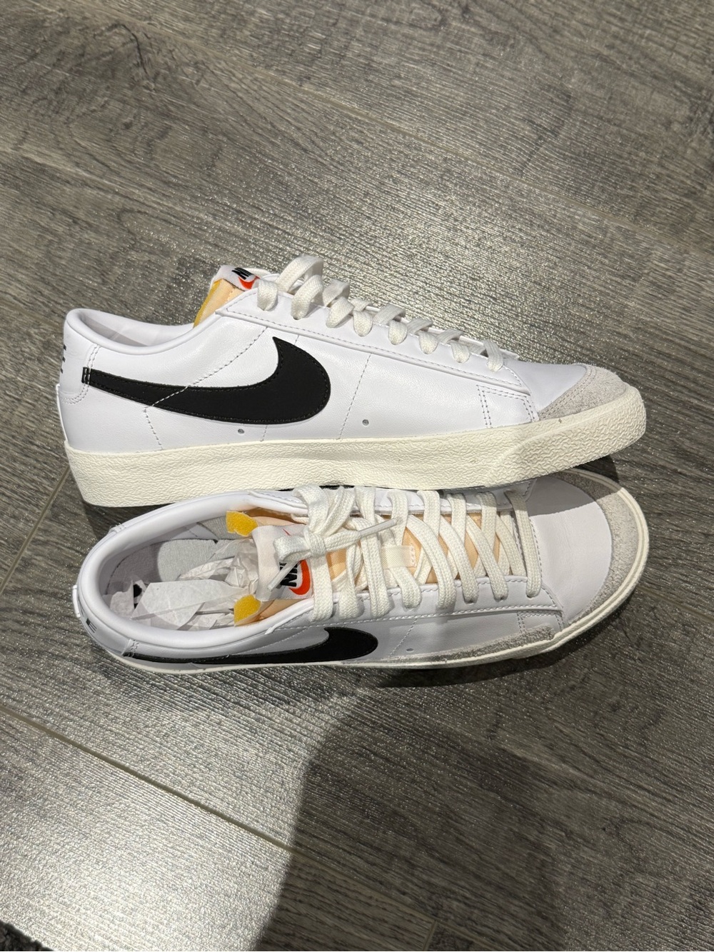 Nike Blazer Low '77 Vintage Men's Shoes - Size 9